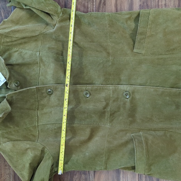 100% Leather Coat - Picture 11 of 12